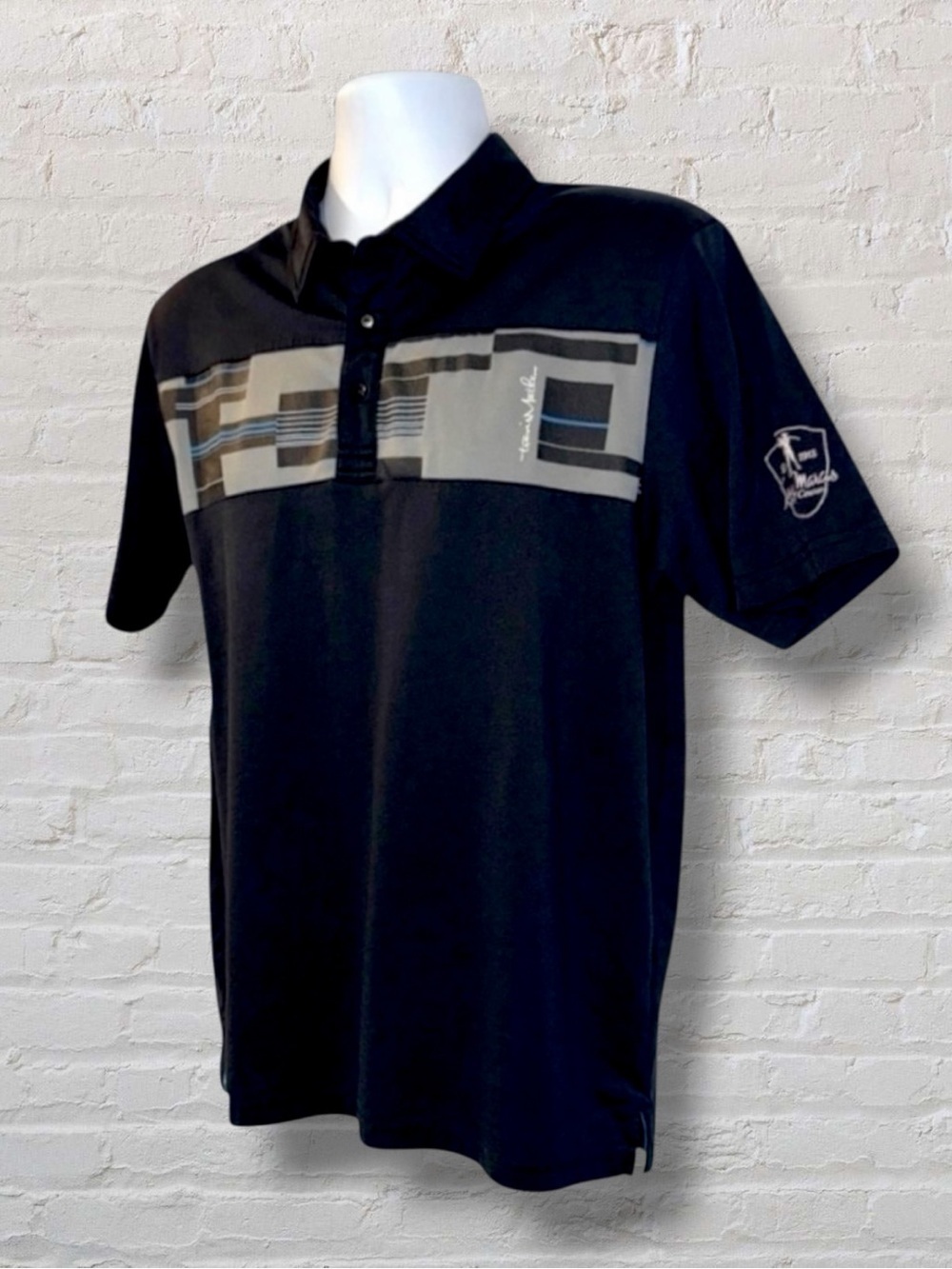 TravisMathew Golf Polo Shirt Men’s Large – Black Geometric Stripe
